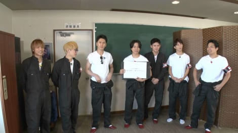 番組に出演するWEST. (C)ABCテレビ