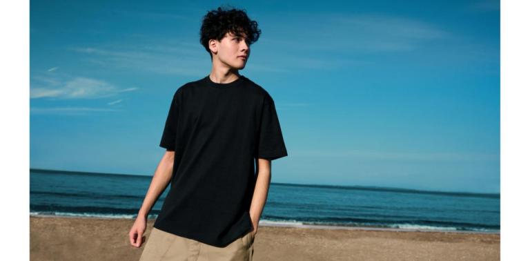 ヘビロテ確定。ヘインズが提案する最高の黒Tシャツ「KURO」が新登場