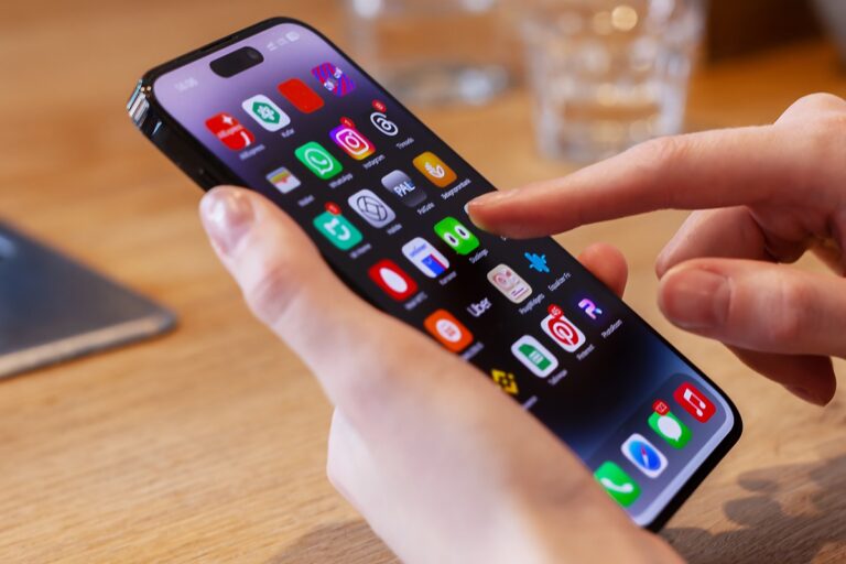 iPhoneのホーム画面は「左下」を空けておくべき！その“納得”の理由とは？