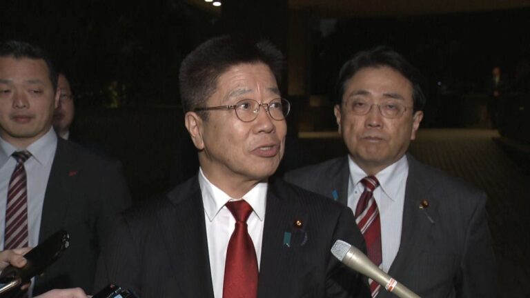 日曜日の夜に 首相と財務相ら会談