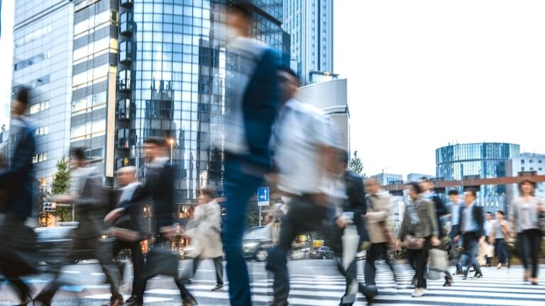 東京脱出？ それとも都心回帰？ 20代が本当に求める「働く場所」の選び方 | TABI LABO