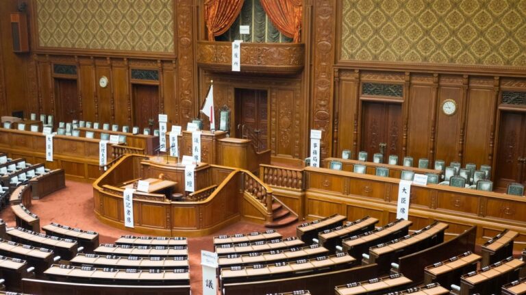 夫婦別姓議論に熱 野党は連携難航