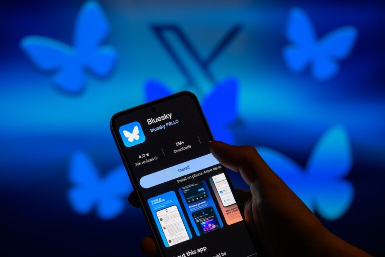Blueskyの最新のアップデートは、Xに似たチャット反応と探索ページを追加します