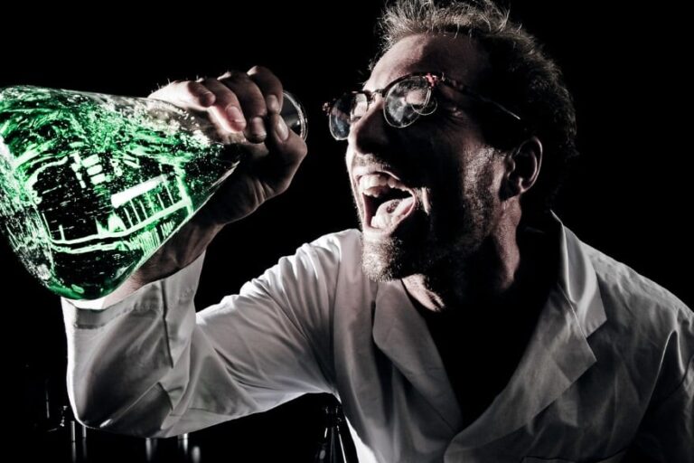【狂気のマッドサイエンティストか】 周期表コンプリートに燃えた男がプルトニウム密輸で逮捕