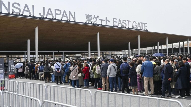 万博予行演習 入場1時間半待ちも