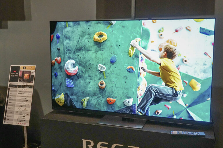 レグザ、新フラグシップ4K有機EL「X9900R」。「RGB4スタック発光層」採用パネルで明るさ・色域が向上