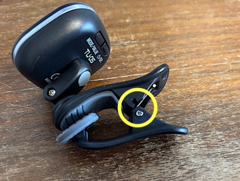 【ギターチューナー】BOSS TU-05の耐久性はイマイチだった（ので返品した）件