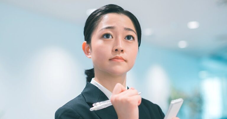 「メモを取るなんて意味ある？」→デキる上司の“ベストな回答”とは？ – デキる上司のズルい一言