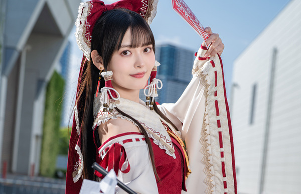 上坂すみれも参戦！博麗神社例大祭ファッションショー魅力満載