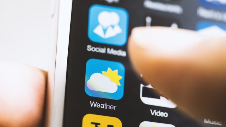 「iPhone天気予報の降水確率、真実公開！」