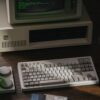 8Bitdo Retro Mechanical Keyboard、Bluetooth/2.4 G/USB-Cホットスワップ対応ゲームキーボード、87キー、英語配列、WindowsとAndroidに適したデュアルスーパープログラマブルボタン(M Edition) - 画像 (6)