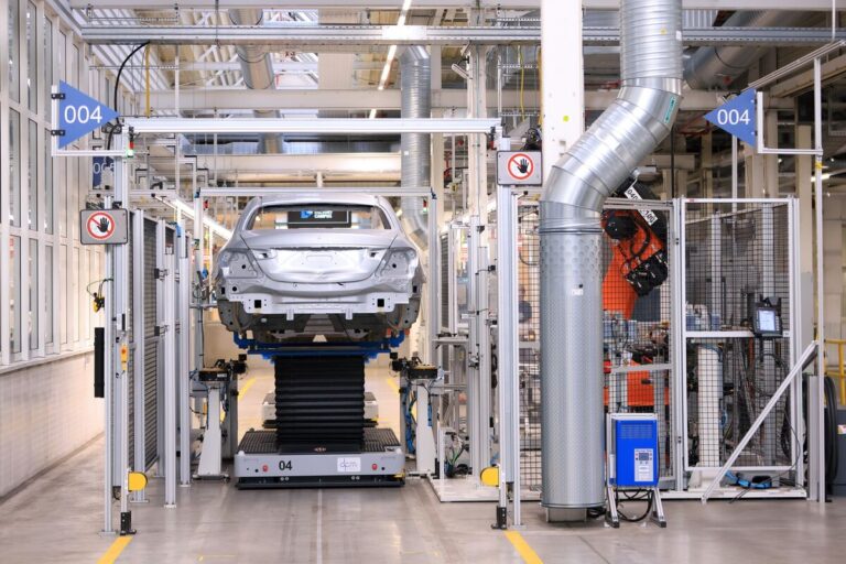 中国のレアアース規制、車産業に影響！