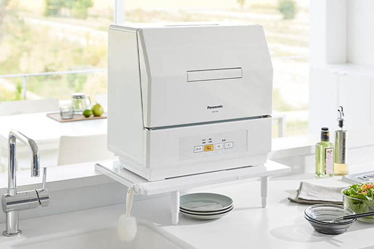 「山崎実業の新食洗機ラック、浮かせる時代へ！」