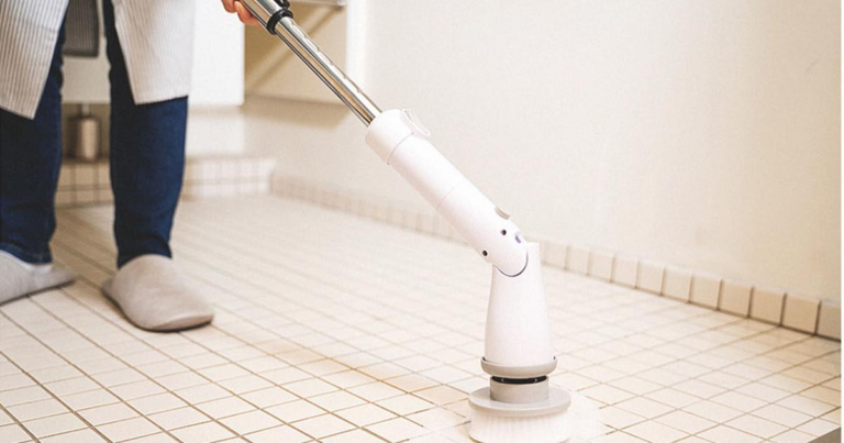 立ったまま快適！4種ブラシの電動バスポリッシャー登場！