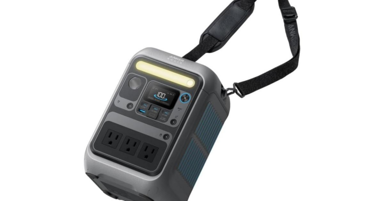 8台同時充電！災害・アウトドアに最適な電力ハブ登場