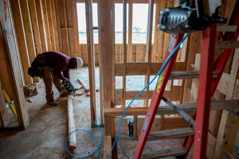 「住宅着工、5年ぶり低水準！集合住宅急減」