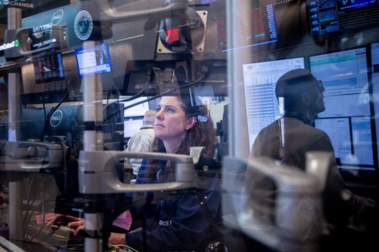 米S&P500続落、半導体急落でドル146円突破！