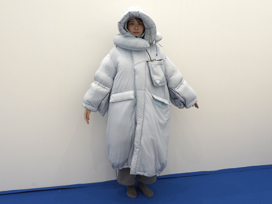 「ZZZN睡眠服、万
