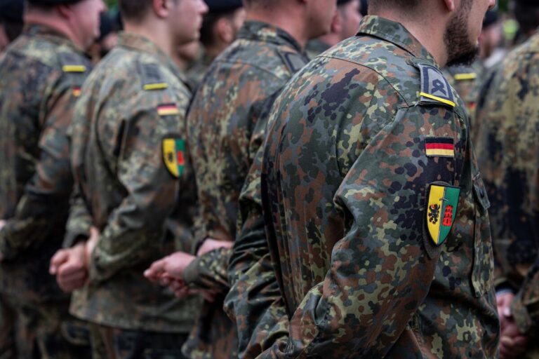 ドイツ、国債発行を20％増加！軍事費急増に対応