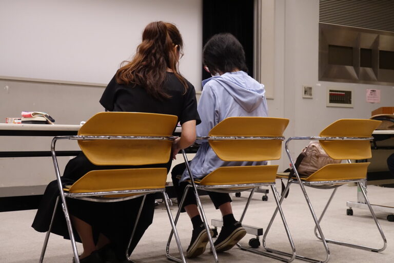 視覚障害者も安心！KDDIのスマホ教室