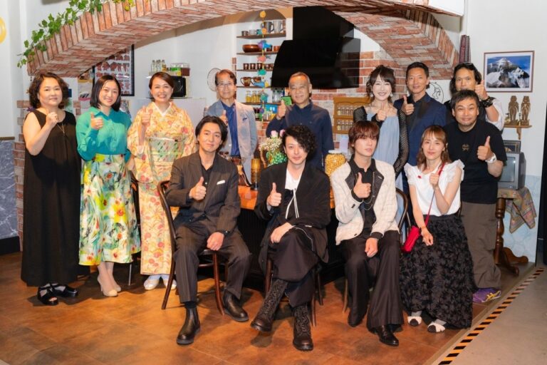 「超クウガ展」キャスト集結！オダギリジョーも登場！