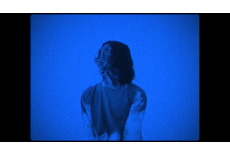 キタニタツヤ新作MV公開！「青のすみか」アコースティックVer.