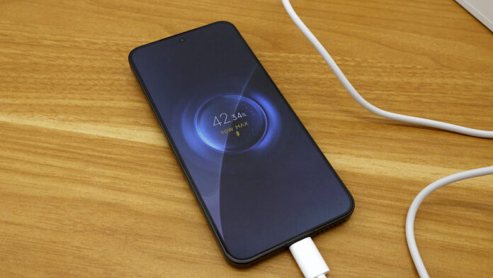 90W急速充電の「Xiaomi 15」が凄い！バッテリー性能徹底レビュー