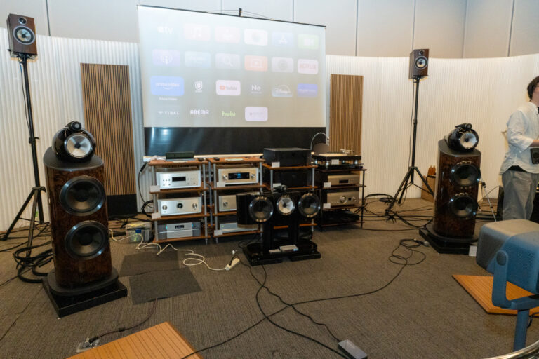 「D&Mの超豪華空間、B&Wスピーカー登場！」