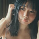 「セクシー全開！アンゴラ村長、美ボディで魅了」