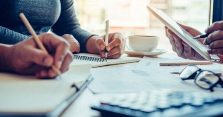 「2025年上半期・人気コース特集」と題して、多くの方に選ばれているMuni講習メニューをご紹介✨代表かえでMuni（ムニ）女性用風俗講習・講師派遣会社女風講師全国出張