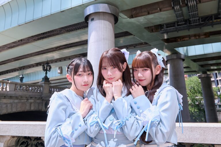 「高嶺のなでしこ、青空の未来を探求！」