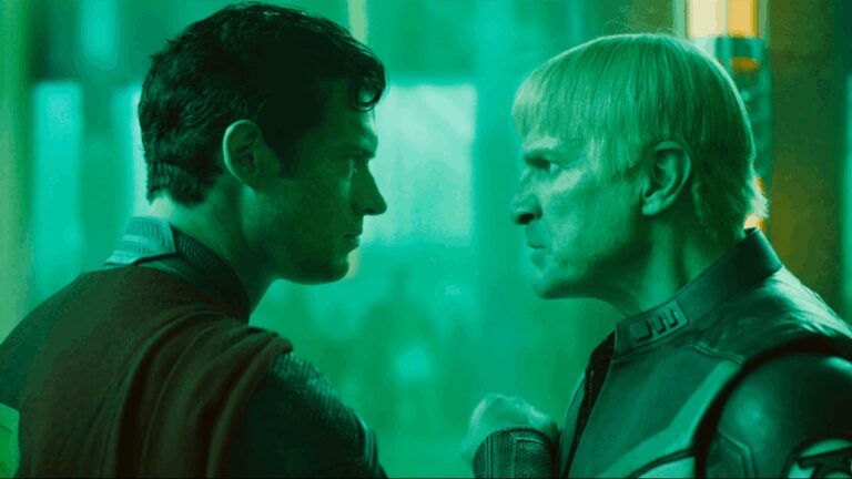 「スーパーマン最新予告公開！戦闘シーン満載」