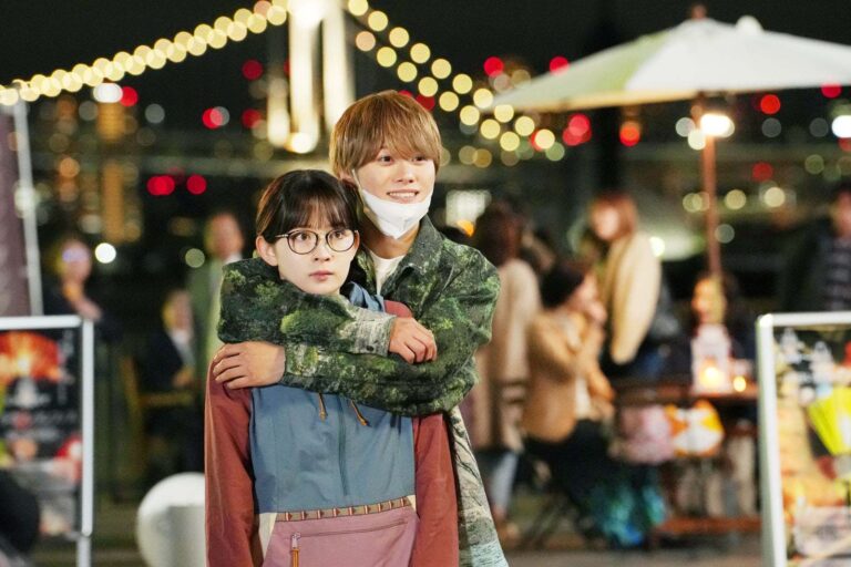 「大橋和也、畑芽育をバックハグ！胸キュン必見」