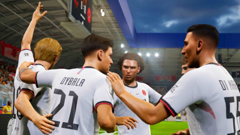 FC 25とEfootballは、初めて無料のフットボールゲームがPCにヒットするので、新しいライバルに直面しています