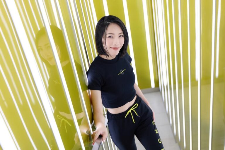 矢沢心、筋トレで美ボディ進化！ウェア選びのコツとは？