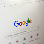 「Google検索縮小、AI概要導入でニュースサイト危機」