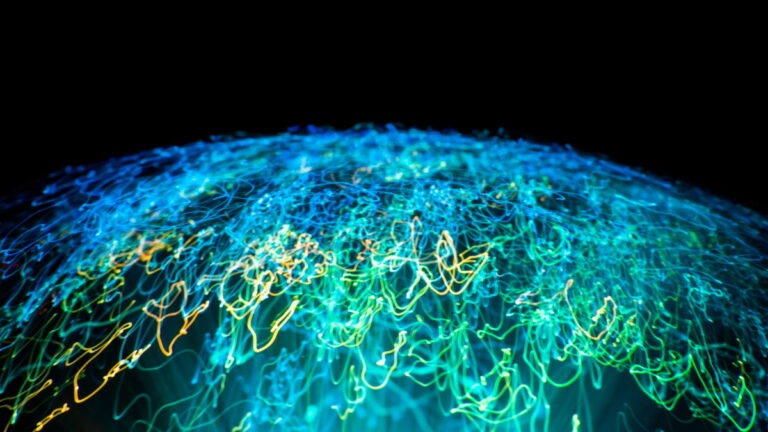 「PCIe 7.0」発表！AIニーズに応える512GB/s超高速転送