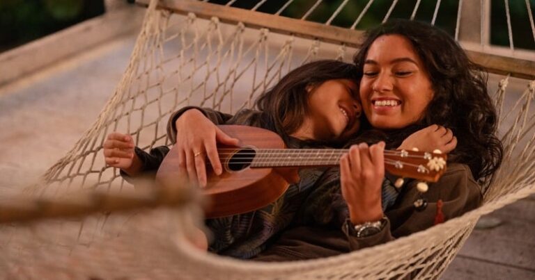 「エルヴィスも登場！『リロ＆スティッチ』音楽の秘密公開」