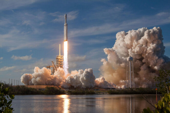 「トランプ脅迫でSpaceXドラゴン退役！」
