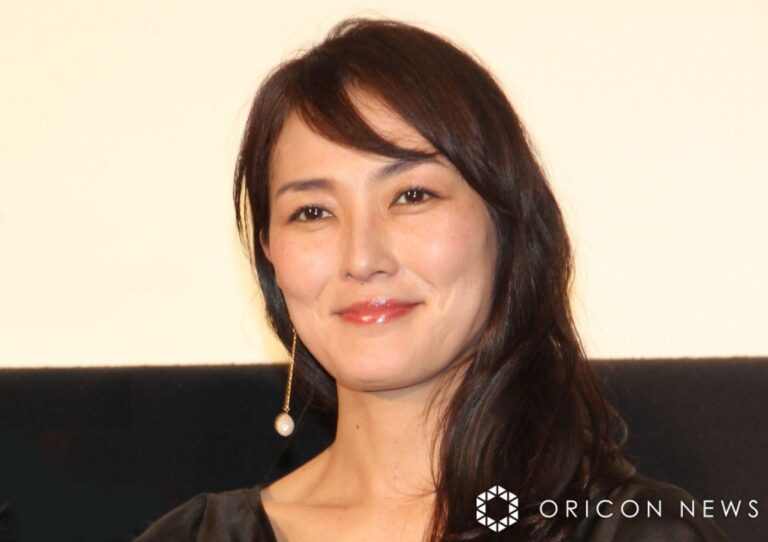 「板谷由夏、藤木直人と2ショット！20年の友情」