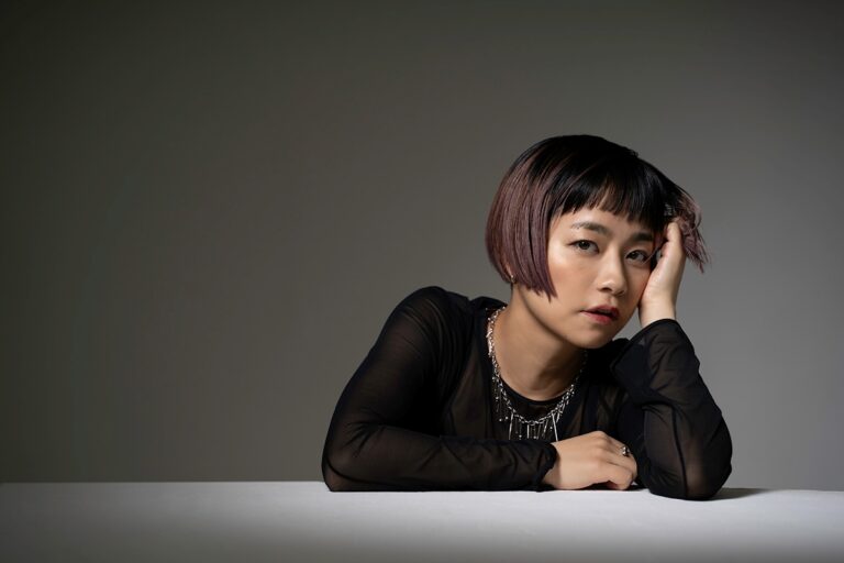 まきちゃんぐ、8年ぶりアルバム『逆光』発売！新MV公開も話題！