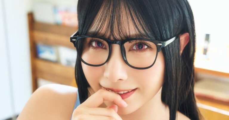 三橋くん、ヤンマガ初登場コラボ！黒髪メガネ×魅惑ボディ