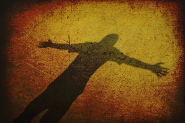 「原爆と人の影、その科学の真実」