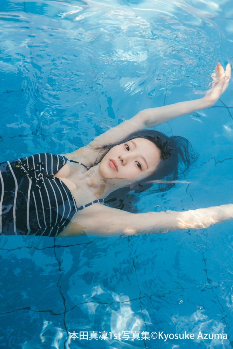 本田真凜、初写真集第二弾公開！ノスタルジックな台湾で魅力全開！