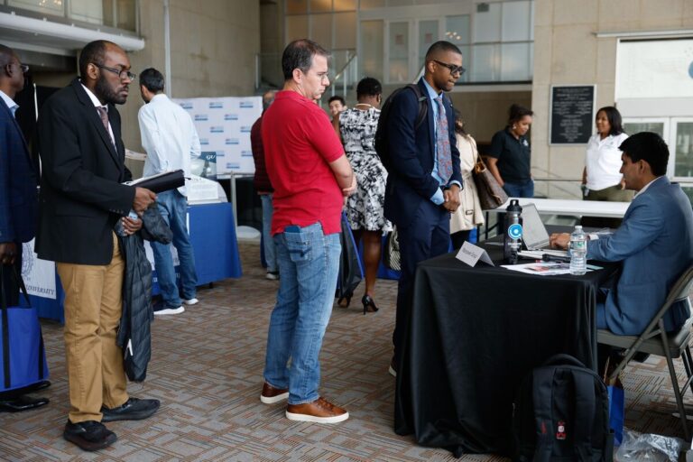 米失業保険申請、4週連続減少！