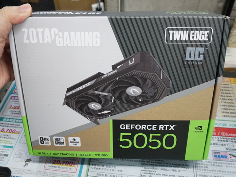 「新発表！ZOTAC RTX 5050、長さ220mm！」