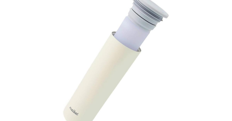 「バッグ入りの熱中症対策！15時間持続する氷のう」