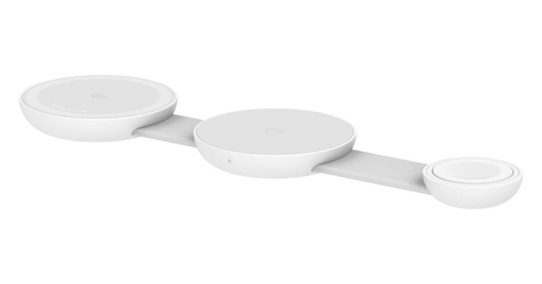 「1台でデスクも旅も！Anker新充電器」