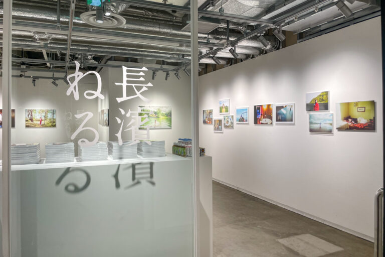 「長濱ねる」8年ぶり写真集＆展開催！エモい瞬間をお見逃しなく！