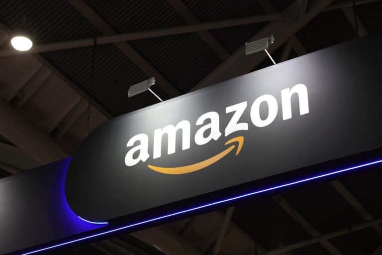 アマゾン、50ドルAIウェアラブル企業買収！